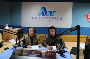 益和熱力公司董事長(zhǎng)、總經(jīng)理?xiàng)钣婪逶谖沂芯W(wǎng)上市民之家與廣大用戶群眾及網(wǎng)友進(jìn)行了在線交流溝通